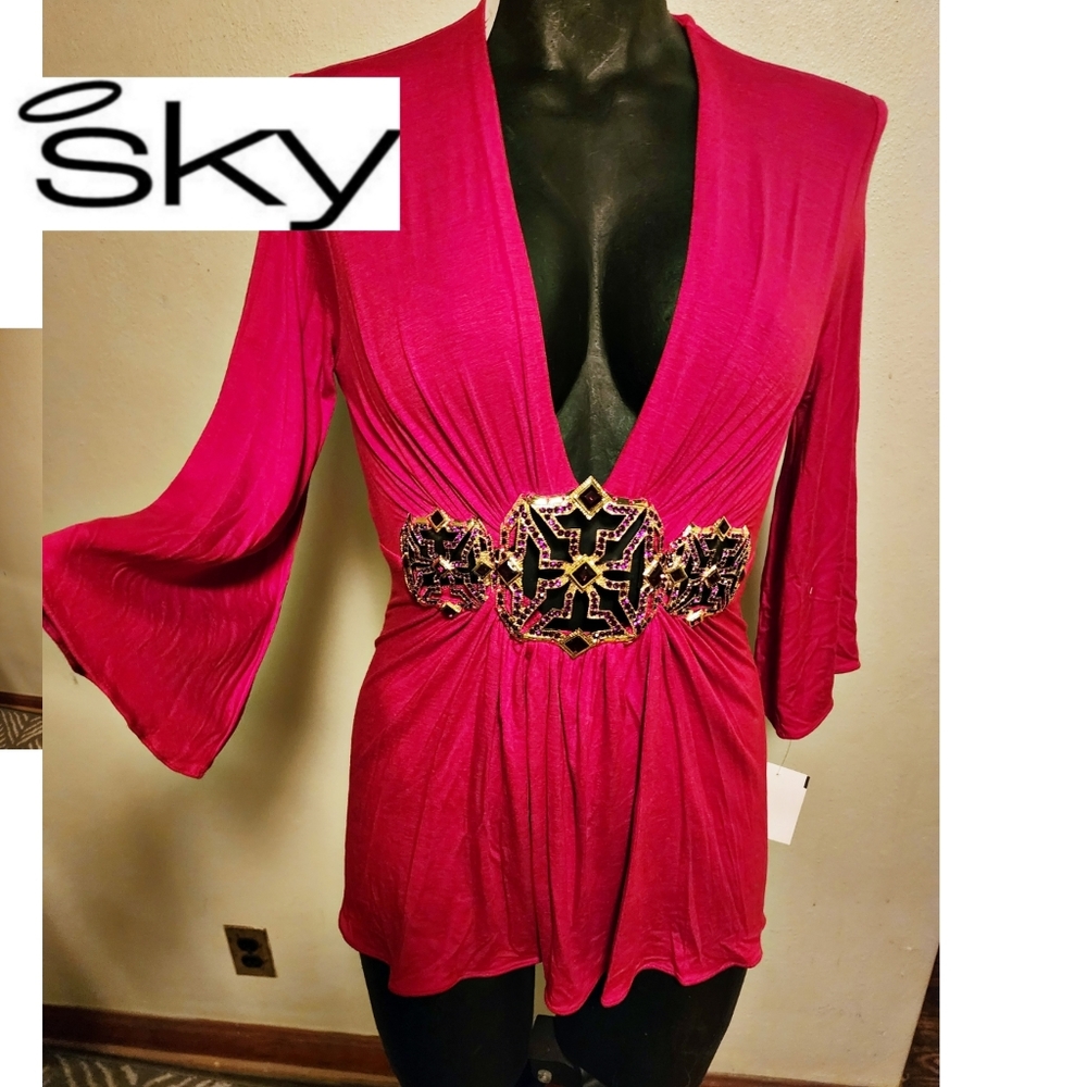 Sky Top.  Sz XS. New. Tags